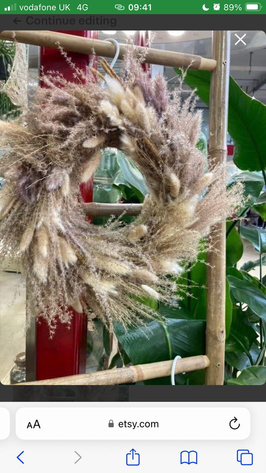 Dried Grass Wreath (Florist choice)